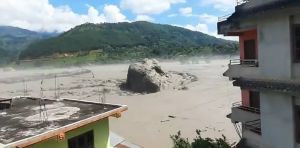 Satellite images show how the Nepal flood disaster unfolded
