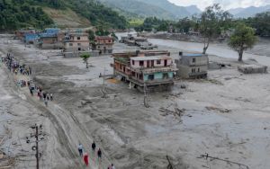 Flood disaster ‘bound to happen’, the ‘aging, raging’ president, and China’s business drinking culture – Asian Media Report