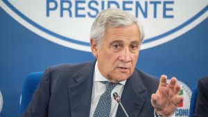 “Aiutiamo famiglie e imprese”. Tajani: accordi senza spaventare i mercati. “Lo Stato non è lo sceriffo di Nottingham”