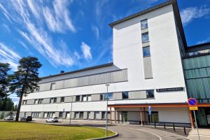 Lukijan mielipide: Rintasyöpäleikkaukset – kukaan ei sellaista halua, mutta nyt niistä taistellaan
