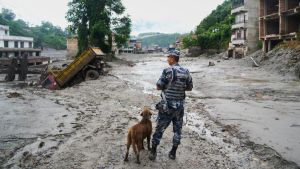 In Nepal si teme una seconda alluvione. Tre italiani ancora dispersi