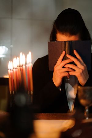 Shabbat in Judaism: History, Meaning, and Tradition