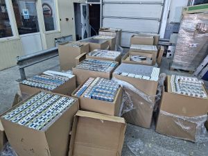 719 000 къса цигари, скрити сред възглавници, спряха на Дунав мост при Видин