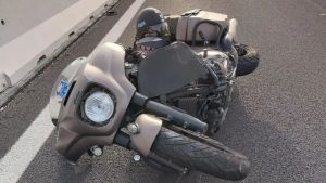 In moto contro il guardrail dell’A4 a Portogruaro: grave settantacinquenne, giallo sulla dinamica