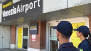 Controlli estivi all’aeroporto di Venezia: 27 sanzioni e multe fino a 63 mila euro