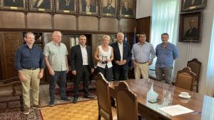 Επίσκεψη της Αλεξάνδρας Σδούκου στον Εμπορικό Σύλλογο Αθηνών