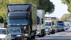 Caro carburanti, da Treviso la proposta di un gasolio “aziendale” a prezzi calmierati