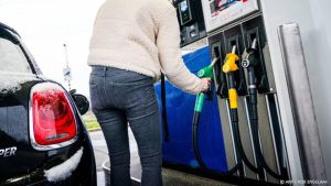 Experts: brandstofprijs harder op en neer bij OPEC-exit Venezuela
