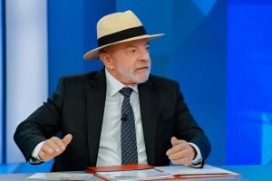 “Candidato” é a Globo que o pariu