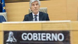 Trayectoria de colisión entre los jueces Robles y Marlaska