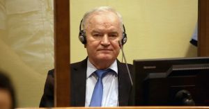 Murió el carnicero de Bosnia, un genocida condenado cuando la Corte Penal Internacional era respetada