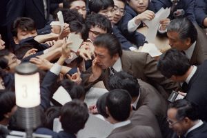 Yes, We’re in an AI Bubble. Just Look to 1980s Japan.