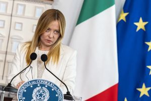 Dalle parole di Valditara e Meloni sul fascismo al post-terremoto: un’altra volta i fatti danno ragione a Eco