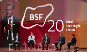 Srednjeevropske barve pod blejsko kuliso