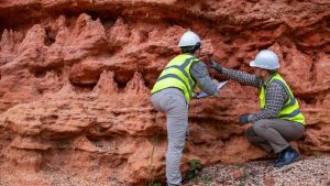 Sale más barato invertir en la geología