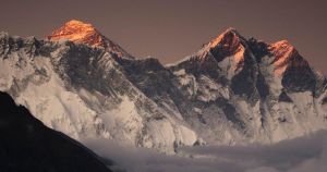 El Himalaya pierde hielo y cambia las reglas de la montaña