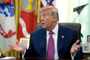Steven Roberts: Trump’s loss of trust
