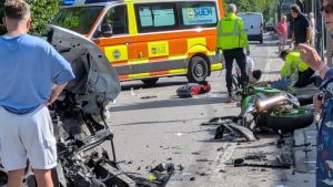 Treviso, frontale auto-moto sulla Castellana: due feriti