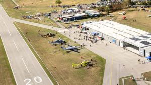Passione e volo a Osoppo: l'Air Expo Fvg richiama centinaia di appassionati all'aviosuperficie