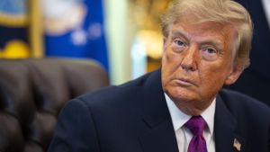 Trump encalla en el Estrecho de Ormuz