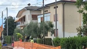 Sospetto amianto nello scavo delle fognature: si fermano i lavori in via Sant’Angelo a Porcia