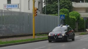 Lo trovano all’ufficio postale ma era ai domiciliari: denunciato