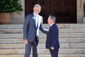 El Rey, a rastras hasta Ceuta
