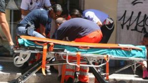 Anziano preso a bastonate, fermato un quarantenne