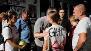 Minuto di silenzio al mare per il bagnino-eroe. “Lo rifaremo per Giampy”