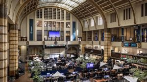 AEX-index begint voorzichtig na nieuwe aanvallen VS op Iran