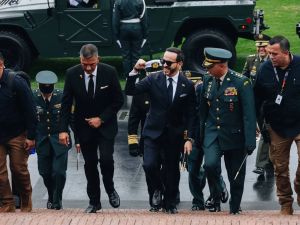Dos palacios y un batallón: así empieza a funcionar la Presidencia de Abelardo