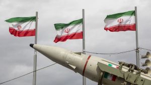 EEUU e Irán intercambian ataques y reavivan la tensión en el estrecho de Ormuz