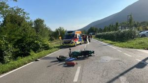 Schianto a Polcenigo tra Suv e moto: grave militare americano di Aviano