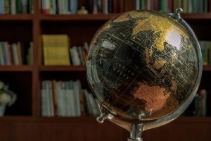Forecasting the Next World War: Between Theory and Practice