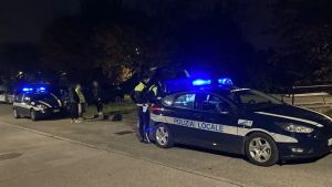 La scambiano per spacciatrice, lo sfogo del padre: «Mia figlia assalita di notte, in realtà erano i vigili»