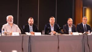 Οι επιχειρηματίες της Θεσσαλονίκης είδαν τον Τσίπρα και «βγήκαν πιο χαρούμενοι απ’ ότι μπήκαν»