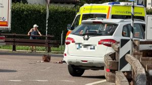 Travolta da un Fiorino dopo l’urto con un’auto: ragazza di 20 anni muore a Santa Maria di Sala