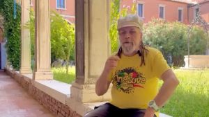 Fondatore dei Pitura Freska e bidello per 42 anni: Sir Oliver Skardy va in pensione