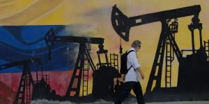 Trump Is Economically Dumb — and That's How You Should Understand His Attempt to Steal Venezuela's Oil