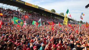Gran Premio d’Italia a Monza già sold out. La Russa: “Sarà una festa tricolore con quasi 400mila persone”