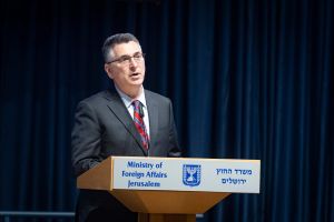 Sa’ar threatens retaliation if UK imposes sanctions on West Bank settlements