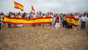 Hoy: los españoles no sanchistas, movilizados por Ceuta