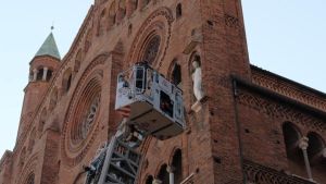 Cremona devastata dal maltempo, tutte danneggiate le 12 scuole superiori: a rischio l’avvio dell’anno scolastico