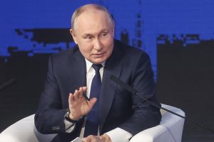Путин ответил на вопрос МК о поставках бензина из-за рубежа