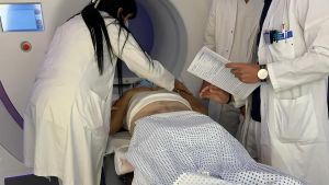 Proteste all’ospedale di Torrette. Cure oncologiche, rebus tomoterapia. Fine budget, disagi per i pazienti