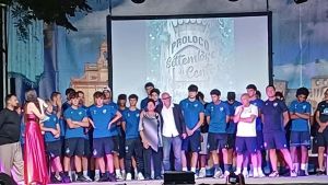 Calcio dilettanti. Centese, una targa per lo speaker Bonzagni