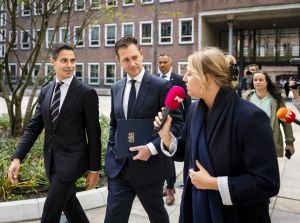 Uitstel afbraak sociale zekerheid moet afstel worden