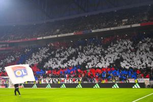 Insultés de « bougnoules », roués de coup… Une élue de gauche et son compagnon victimes d’une violente agression raciste en marge d’un match de l’OL