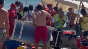 Caorle, paura in mare: quinto malore in tre giorni, anziana rianimata per un’ora
