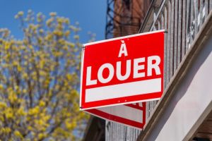 Les logements se libèrent, mais les locataires restent